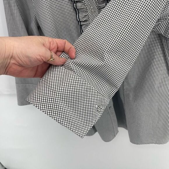 Foxcroft Wrinkle Free checkered Fitted Plaid Button Down Ruffle Blouse Size 10 - Picture 9 of 11